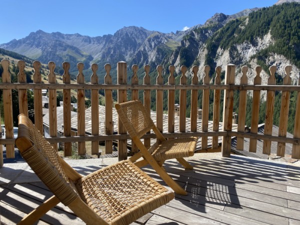 Terrasse sud et fauteuils